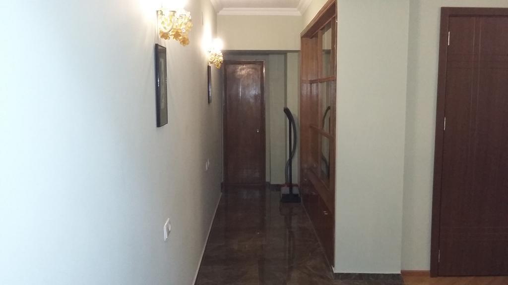 Nellie'S Apartment Μπατούμι Εξωτερικό φωτογραφία